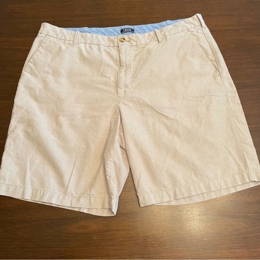 Izod Men Flat Front Shorts 38x8 Khaki Tan Causal Belt Loops Pockets